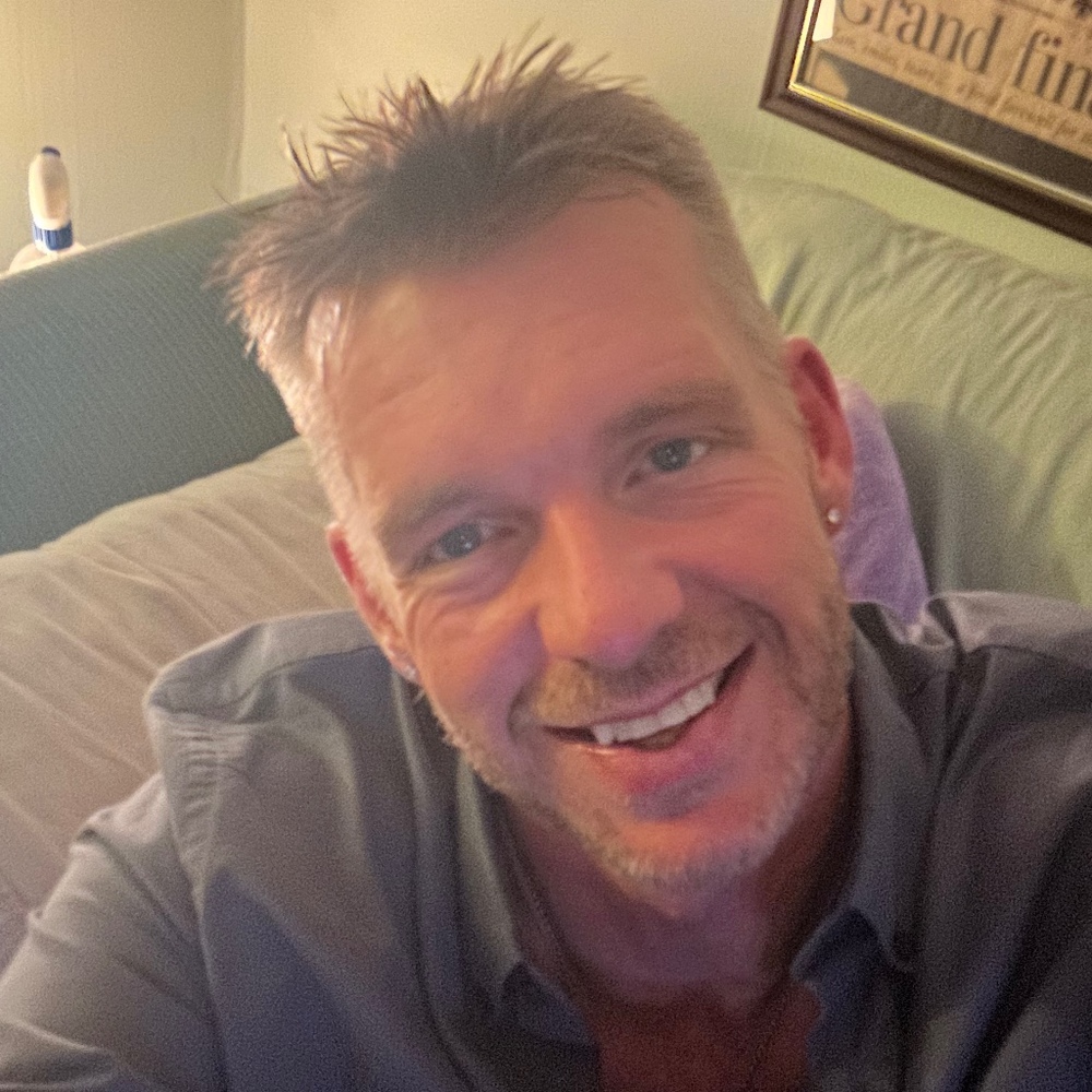 Meet your Posher, Justin